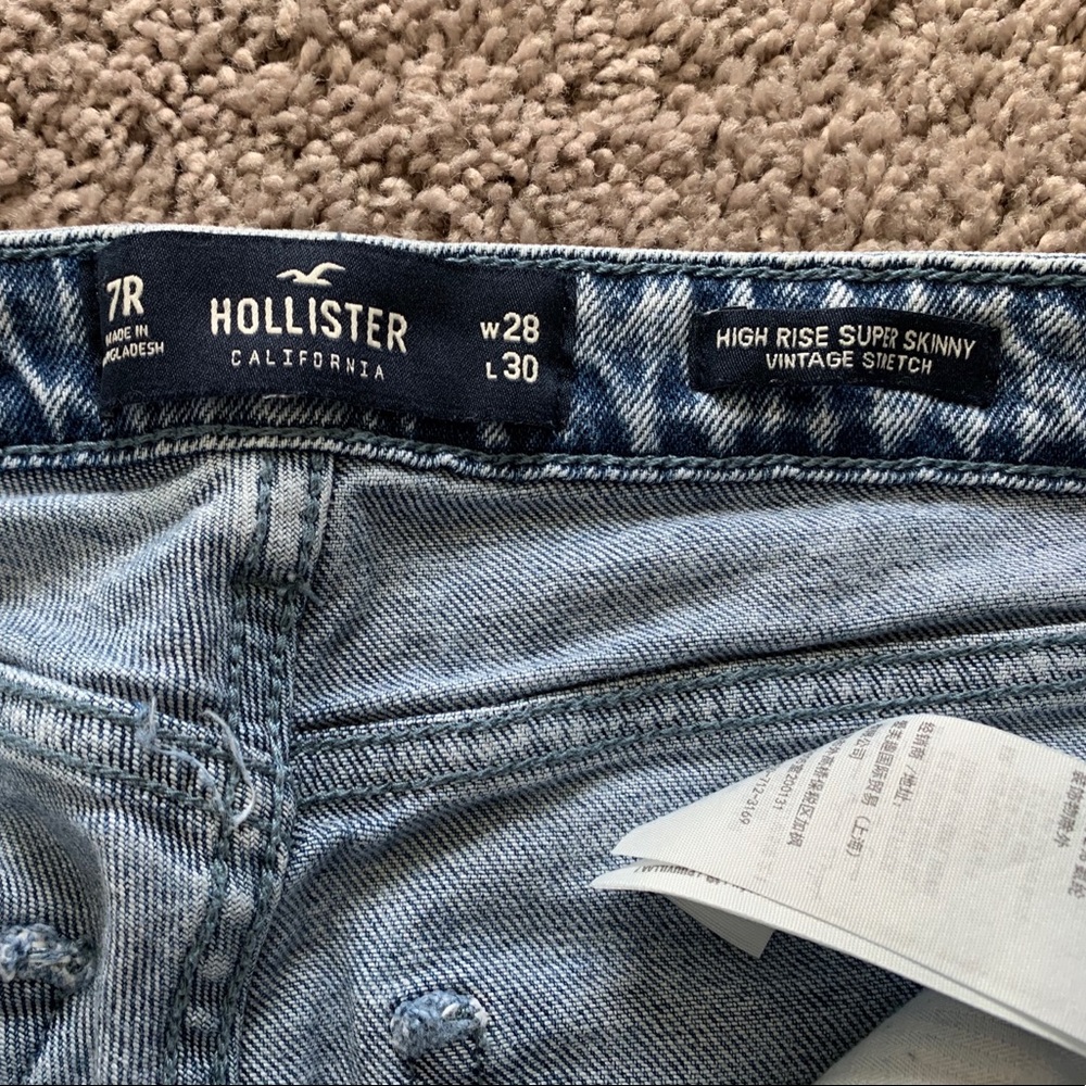 Distressed Skinny Jeans - Picture 6 of 6